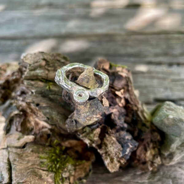 forged-ring-silver-curl-sandrakernsjewellery