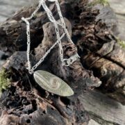 silver-pendant-leaf-bee-chain-clasp-sandrakernsjewellery