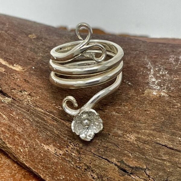 spiral-ring-flower-silver-front-sandrakernsjewellery