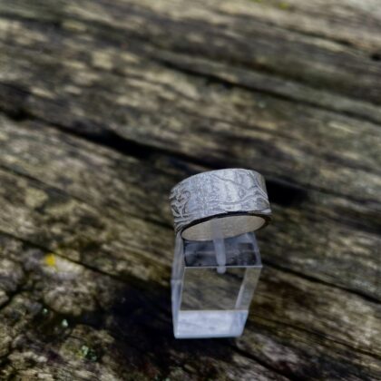 woodworm,ring,silver,textured,top,sandrakernsjewellery